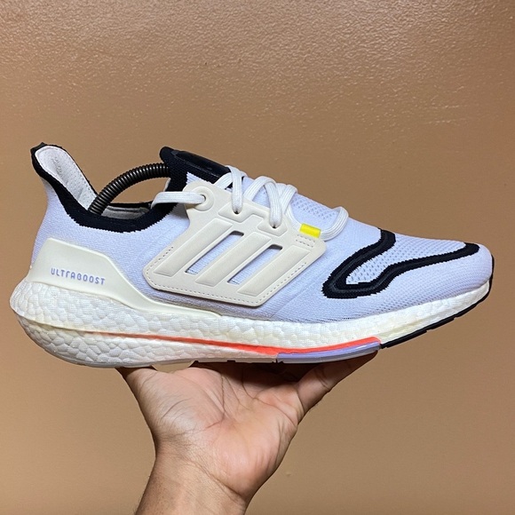 Adidas UltraBoost 22 “White Black Solar Red” Running Sneakers 11.5 Women 10 Men main image 7